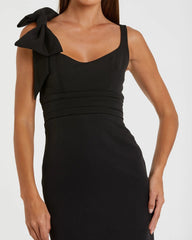 Black Scoop Neck Trumpet Gown with Bow